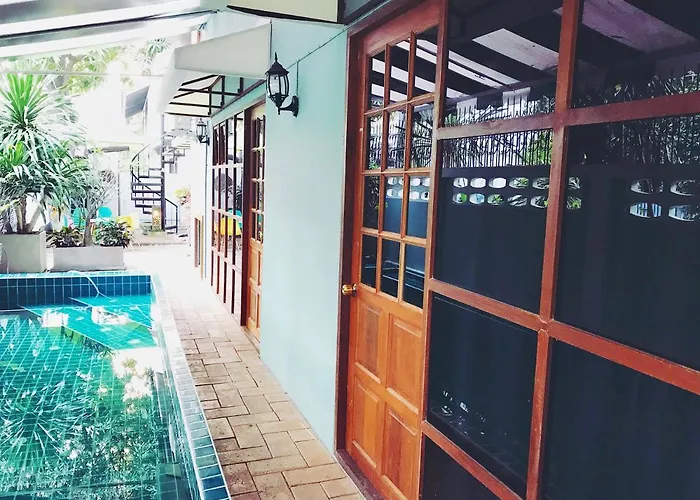 Madcat 曼谷疯猫民宿 招待所 *